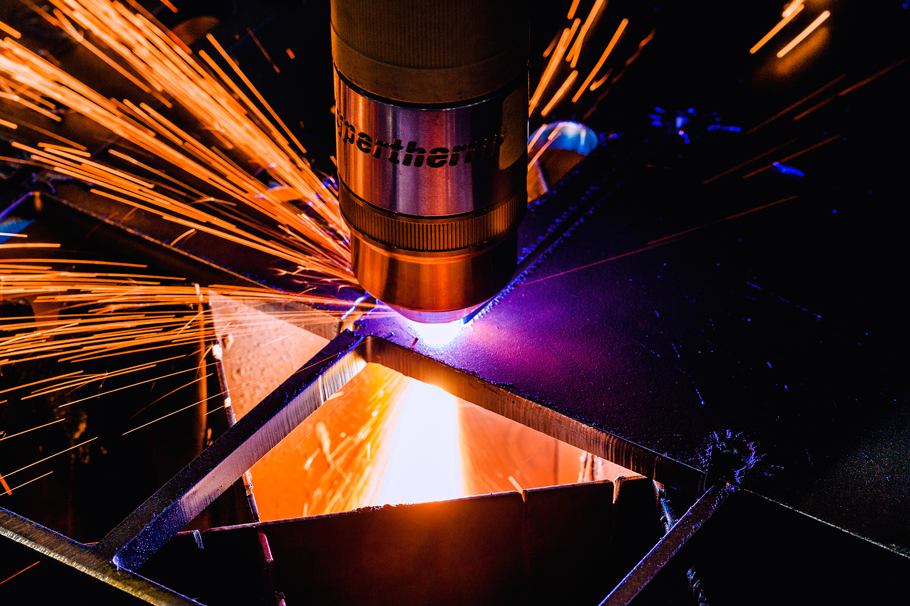 Italian Machine Tool Orders Surge in Early 2025, Driven by Domestic ...